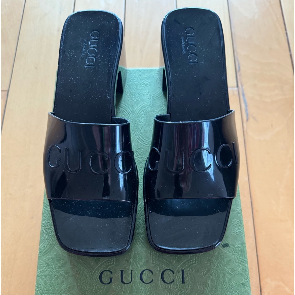 Gucci rubber sandals